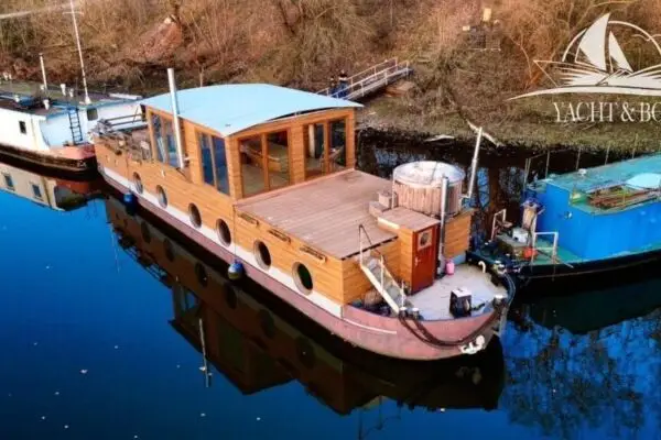 Wohnschiff 23 m | Finow Werft, autark