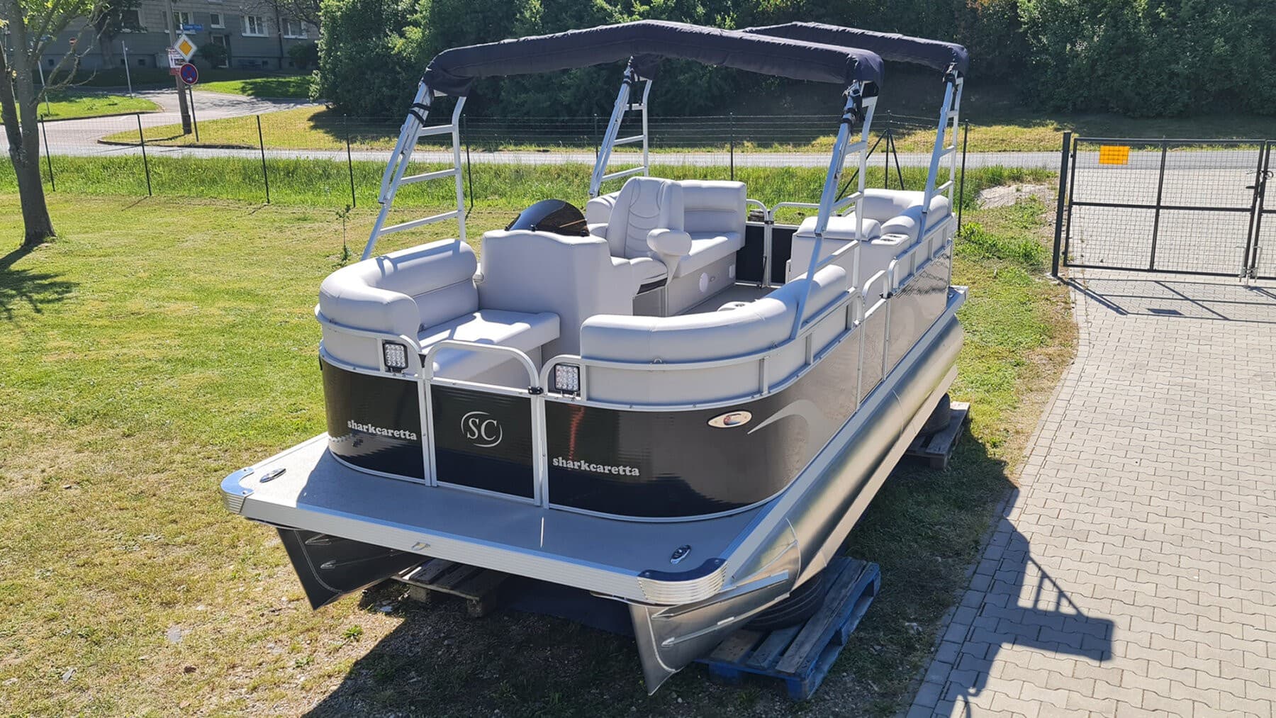 JF Boats SC6 Ponton Boot Pontoon Boot Partyboot – Außen Black, innen Light Grey