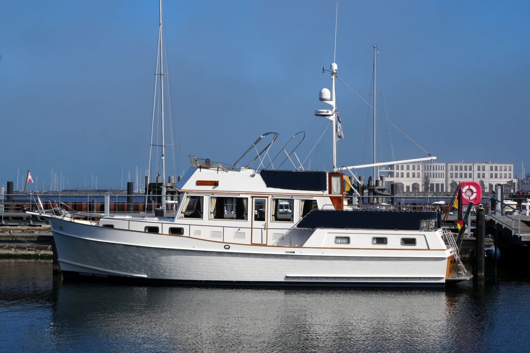 Grand Banks 46 Motor Yacht